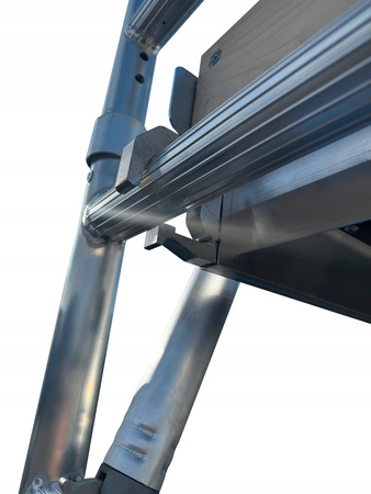 RUSZTOWANIE ALUMINIOWE JEZDNE PRZEGUBOWE AKSO EASY 75 WYSOKOŚĆ 3,9 METRA