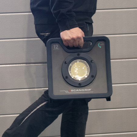 LAMPA ROBOCZA SCANGRIP NOVA 12000 LUMENÓW SCANGRIP 03.6206 + STATYW 03.5431